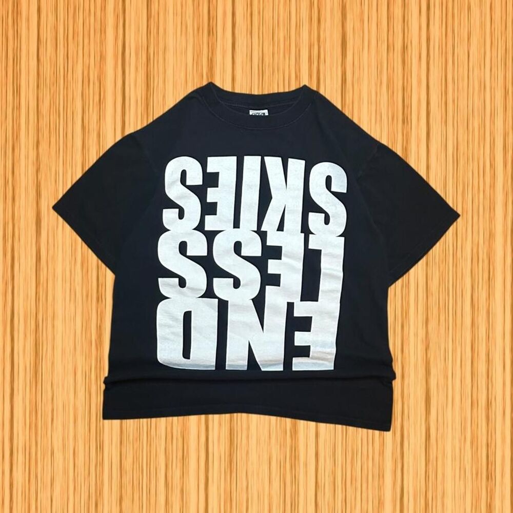 ENDLESSSKIES Bold Logo Statement Graphic T-Shirt